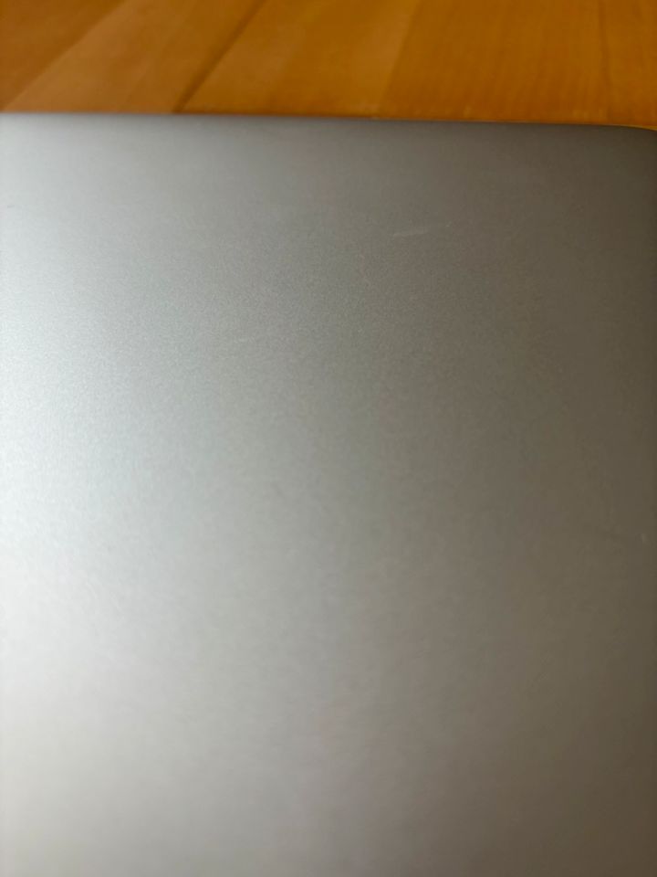 MacBook Air 2015 1,6 GHz 4GB Ram 128GB Festplatte in Frankfurt am Main