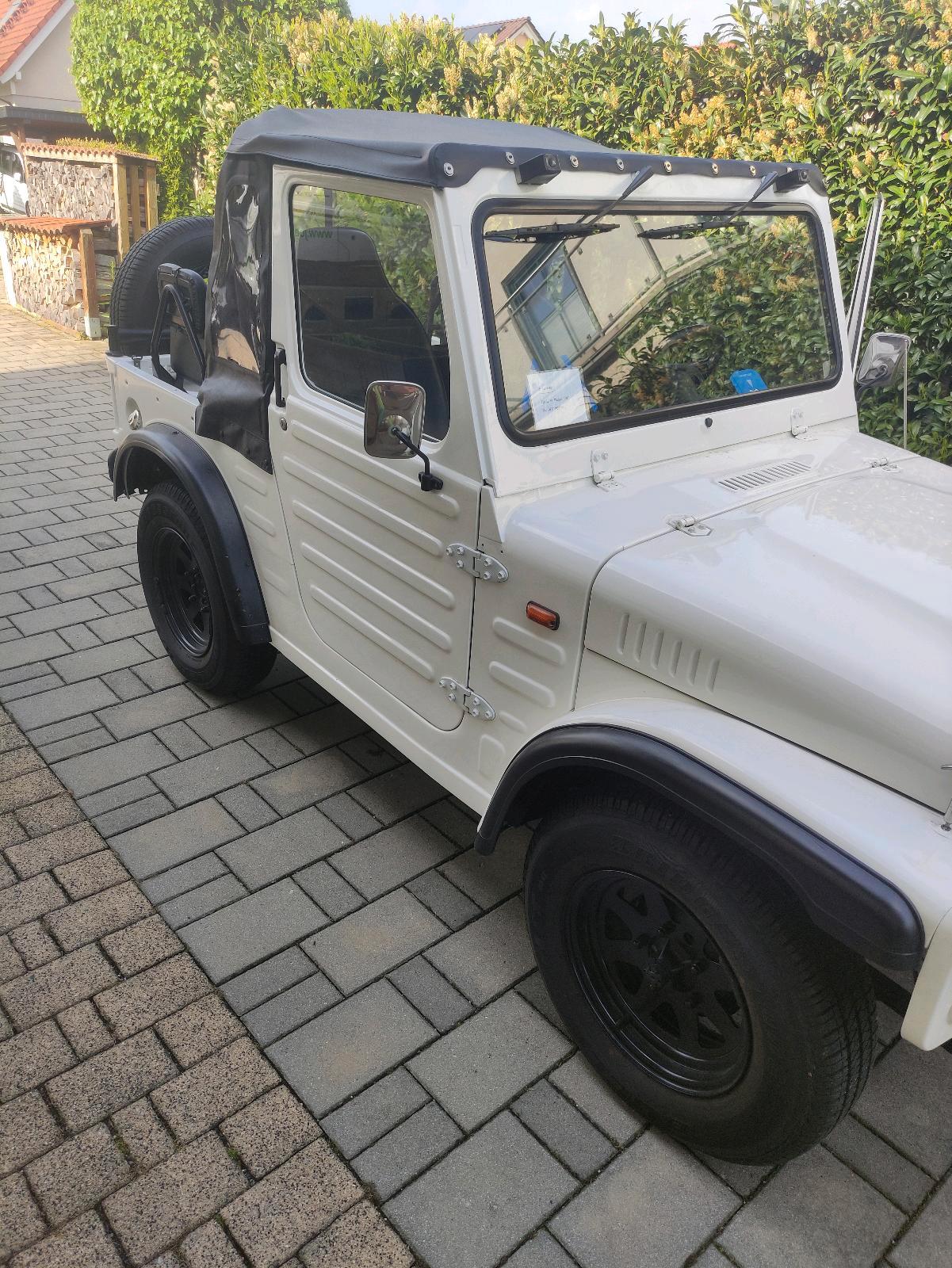 Abbildung des Autos Oldtimer Suzuki