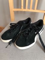 Puma Sneaker schwarz Gr. 36 Seidenbänder Schuhe Niedersachsen - Kissenbrück Vorschau