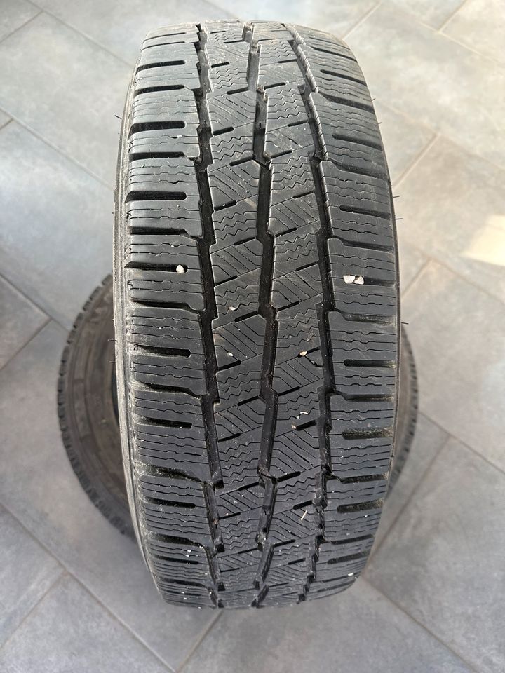 2x Winterreifen 215/60 R17C 104/102H Michelin Agilis Alpin in Trostberg