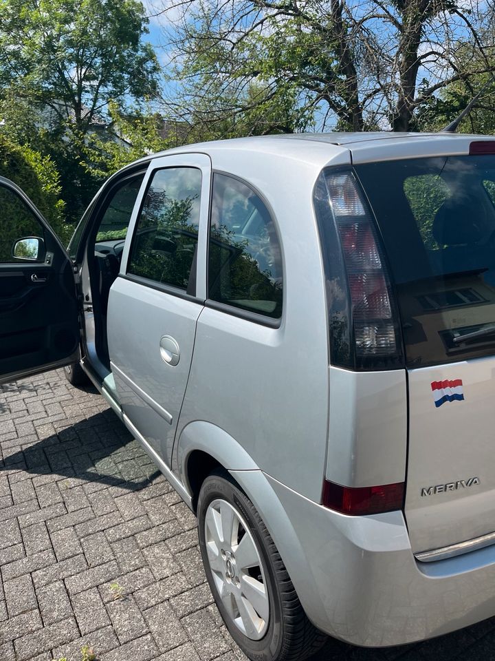 Opel Meriva A 1.8 in Rodenbach