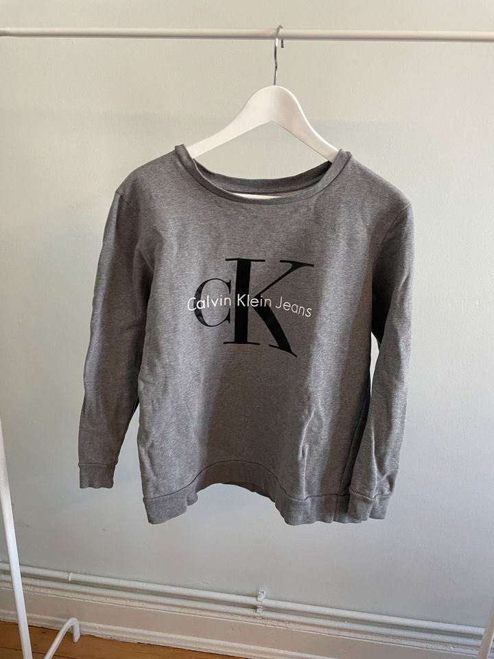 Calvin Klein Sweatshirt Pullover S 36 38 grau in Hamburg