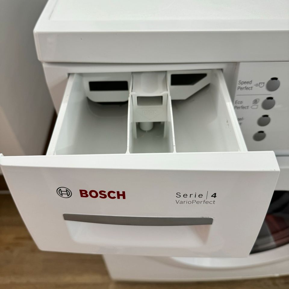 WASCHMASCHINE BOSCH 7kg A+++ 12 MONATE GAR. LIEFERUNG in Hamburg