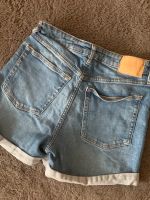 Blaue Mom super Highwaist Shorts, sehr guter Zustand, Größe 38, M Niedersachsen - Bösel Vorschau