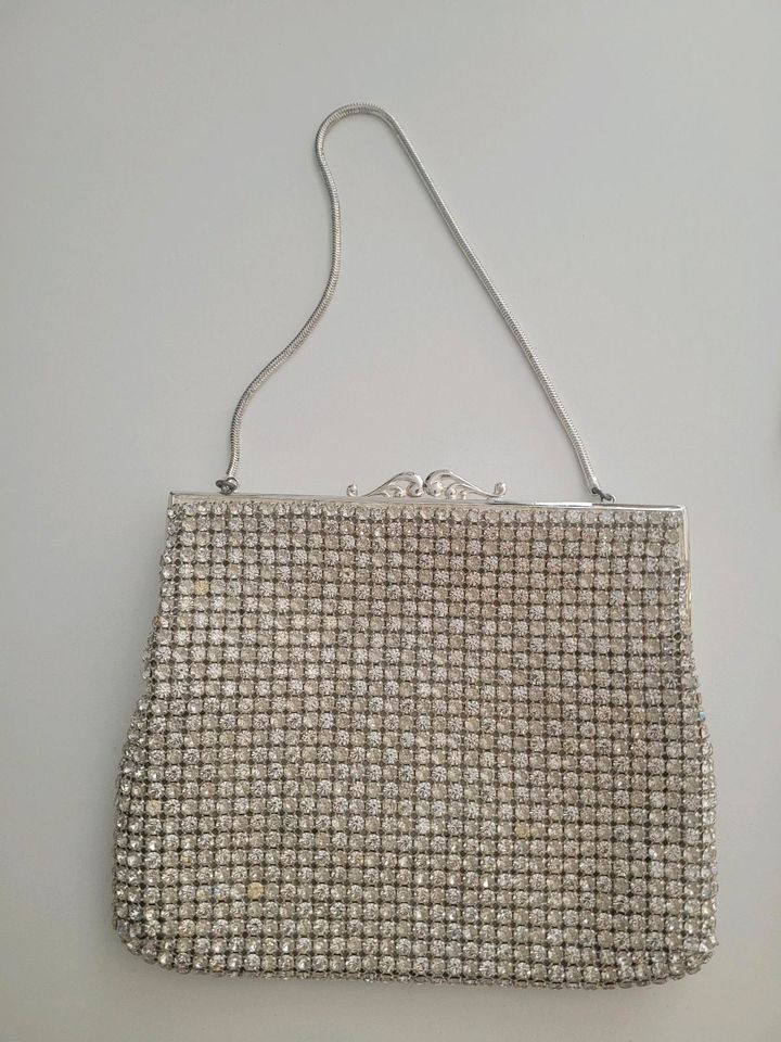 Kleine Handtasche mit Steinen (aus Italien) in Karlsruhe