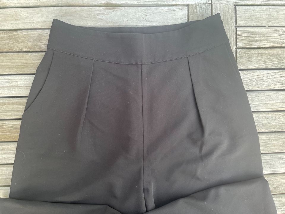 NA-KD Reborn Hose Wide Leg Gr.38 Schwarz NEU in Hamburg