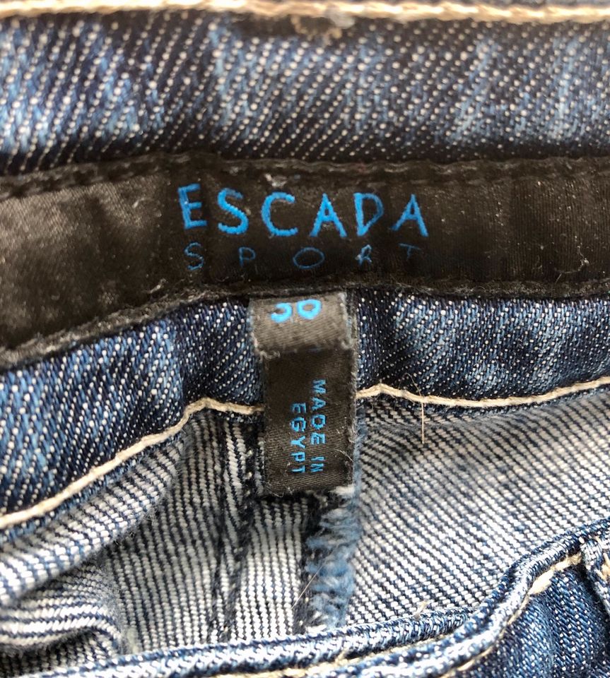 Escada Sport Damenjeans Gr. 36 blau in Straßlach-Dingharting