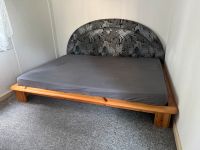 Bett mit Holzgestell zu verschenken - ca. 140 x 214 cm Berlin - Hellersdorf Vorschau