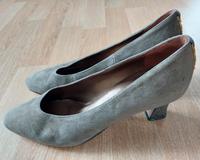 Tolle Pumps Leder Peter Kaiser Gr. 6 1/2 /40 graubraun Bayern - Königsbrunn Vorschau