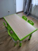 Kindertisch mit vier Stühle Nordrhein-Westfalen - Neuss Vorschau
