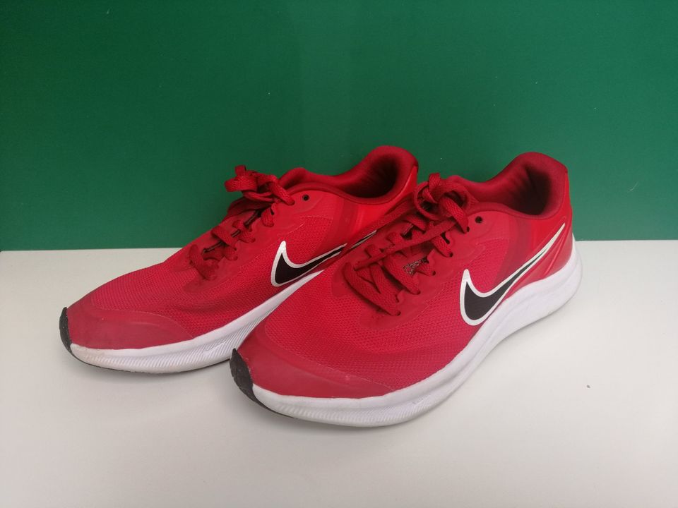 Sneaker von NIKE, Gr. 36 in Unna