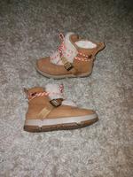 UGG BOOTS Winterstiefel Niedersachsen - Nienburg (Weser) Vorschau