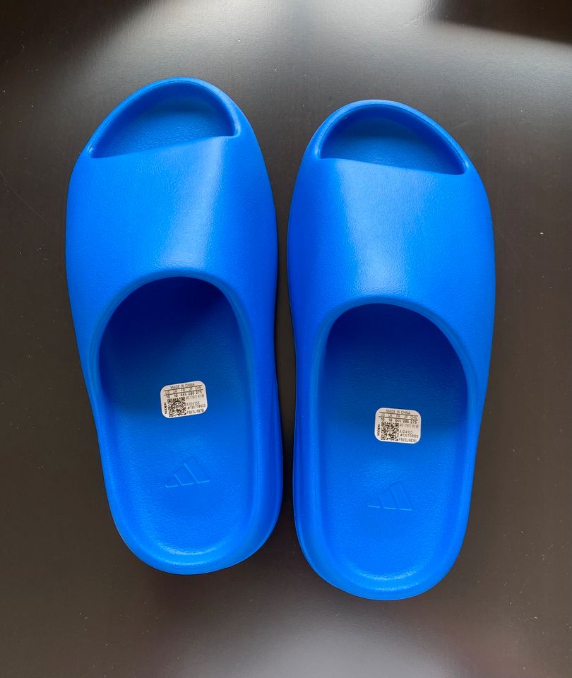 Adidas Yeezy Slide Azure (US10/EU44.5) in Bissendorf