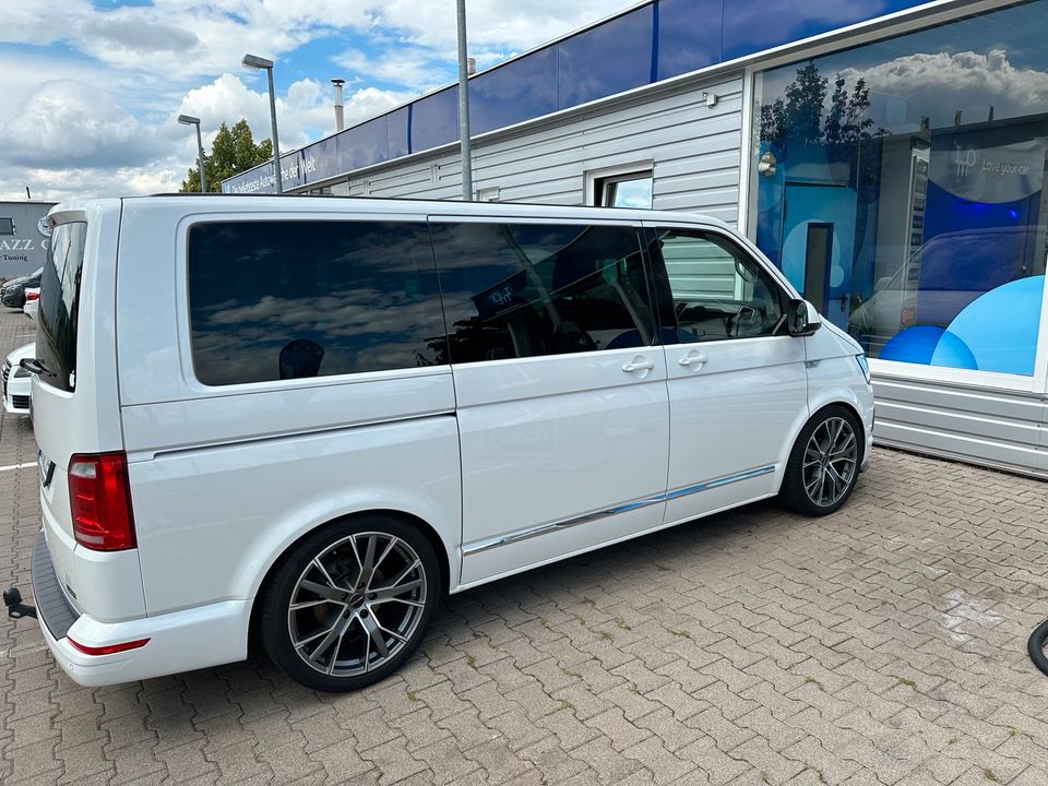 VW T6 Multivan in Gotha