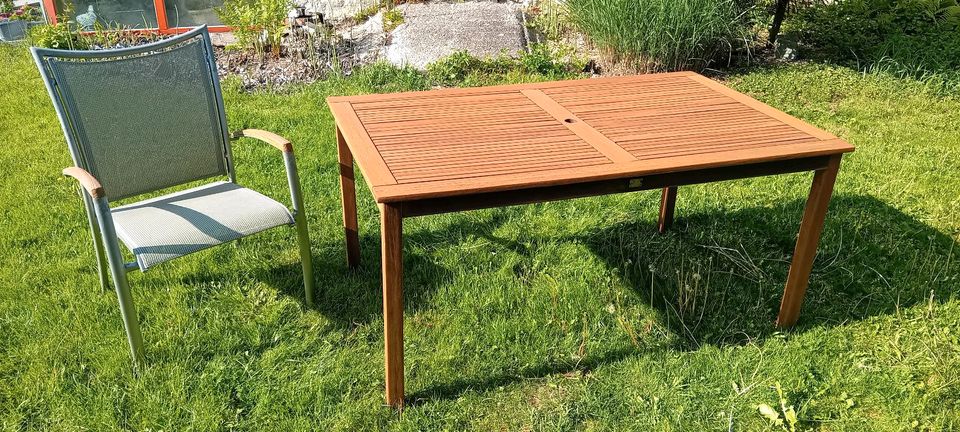 Gartentisch Tisch Holz in Weihmichl