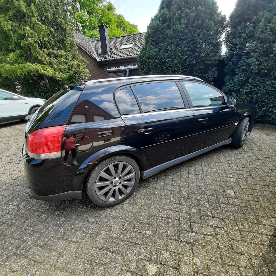 Opel Signum 2.2 Automatik in Rees