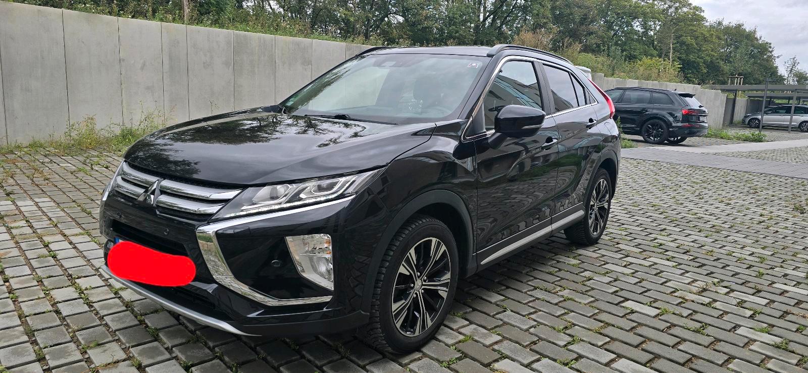 Abbildung des Autos Mitsubishi Eclipse Cross…