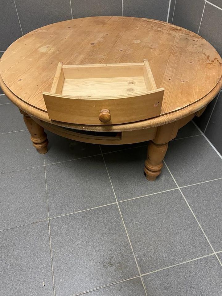 Couchtisch Wohnzimmer Tisch Holz in Rodgau