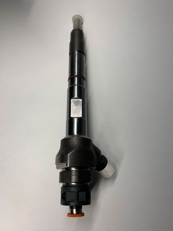 NEU Einspritzdüse Injektor Bosch 03L130277P VW Crafter 2.0TDI in Grasleben
