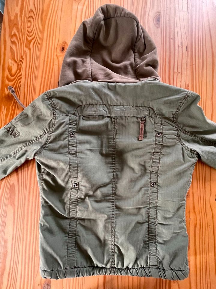 G-STAR RAW Jacke Gr. M Farbe olivgrün mit Teddyfutter neuwertig in Bad Nauheim