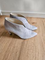 Pumps Anklepumps von Slba Moda Größe 40 grau Wildleder Hessen - Eichenzell Vorschau