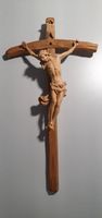 altes moderne Kruzifix handgeschnitztes Kreuz Jesus Christus Hessen - Ober-Mörlen Vorschau