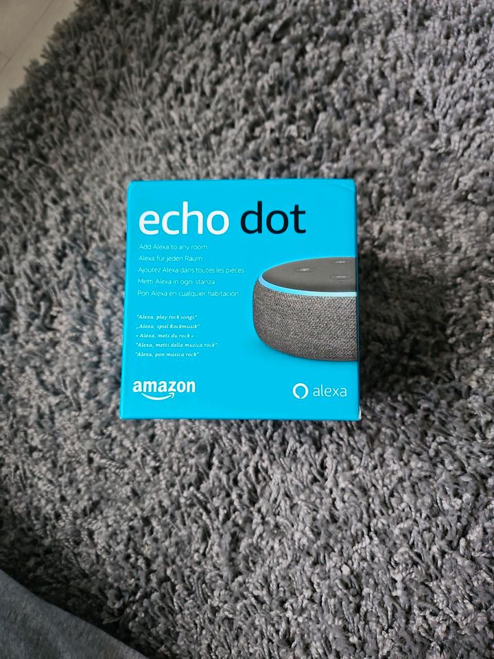 Amazon Echo Dot 3 NEU in Stuttgart