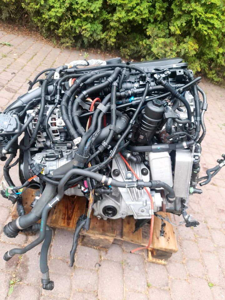 BMW G01 G05 G11 G30 G31 540 740 x5 x6 B57D30B MOTOR KOMPLETT 3.0 in Hennigsdorf