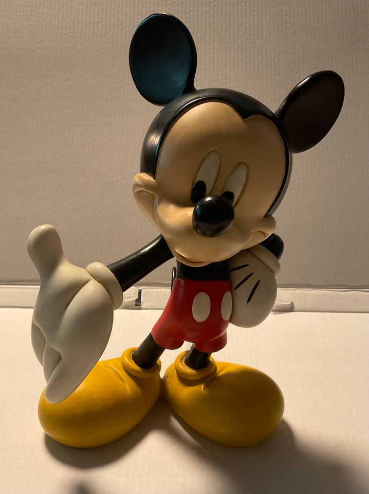 Disney Figuren, Donald Duck, Pluto, Silvester und andere… in Neuwied