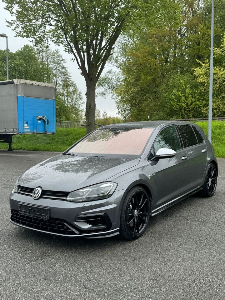 Golf 7R Facelift TOP !! in Lübbecke 