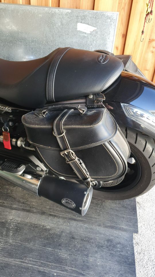 Motorrad Packtaschen für Cruiser/Chopper in Leck