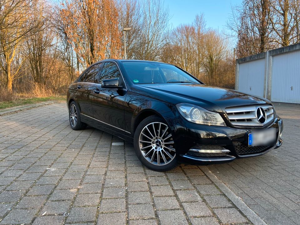 Mercedes Benz C klasse C200 CGI in Kiel