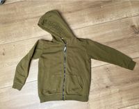 Sweatjacke Olivengrün Esprit Junge 128 134 Nordrhein-Westfalen - Oberhausen Vorschau