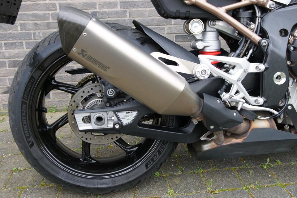 BMW S1000r Carbonräder Vollausstattung Garantie M Paket K63 in Düren