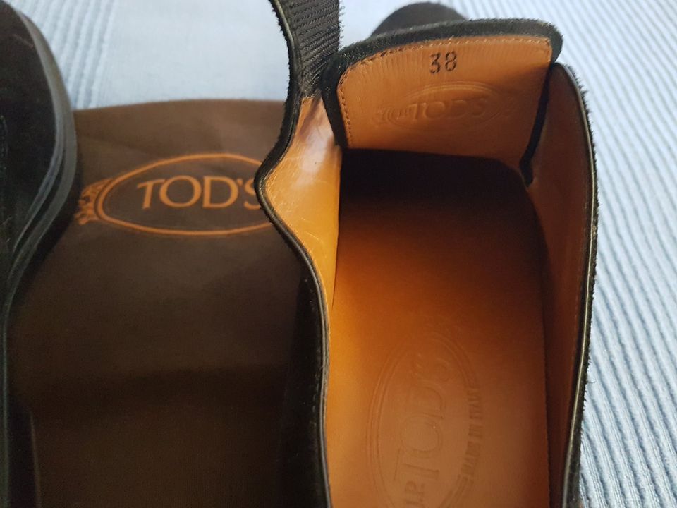 TOD`S Damenschuhe, Wildleder/Gummisohle, schwarz, Gr. 38 in Gütersloh