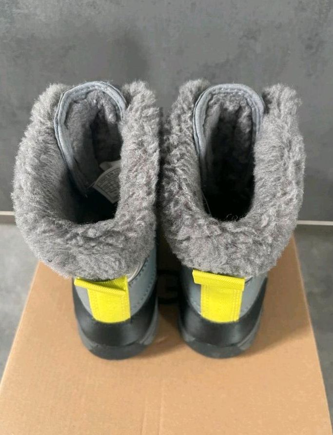 UGG Lammfell Wolle wie Neu Stiefel winterstiefel wasserdicht in Lörrach