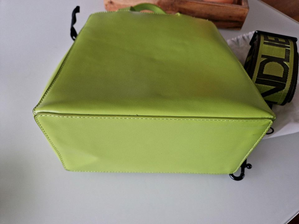 Liebeskind Tasche Paper Bag Tote S/ Paperbag in Rechberghausen