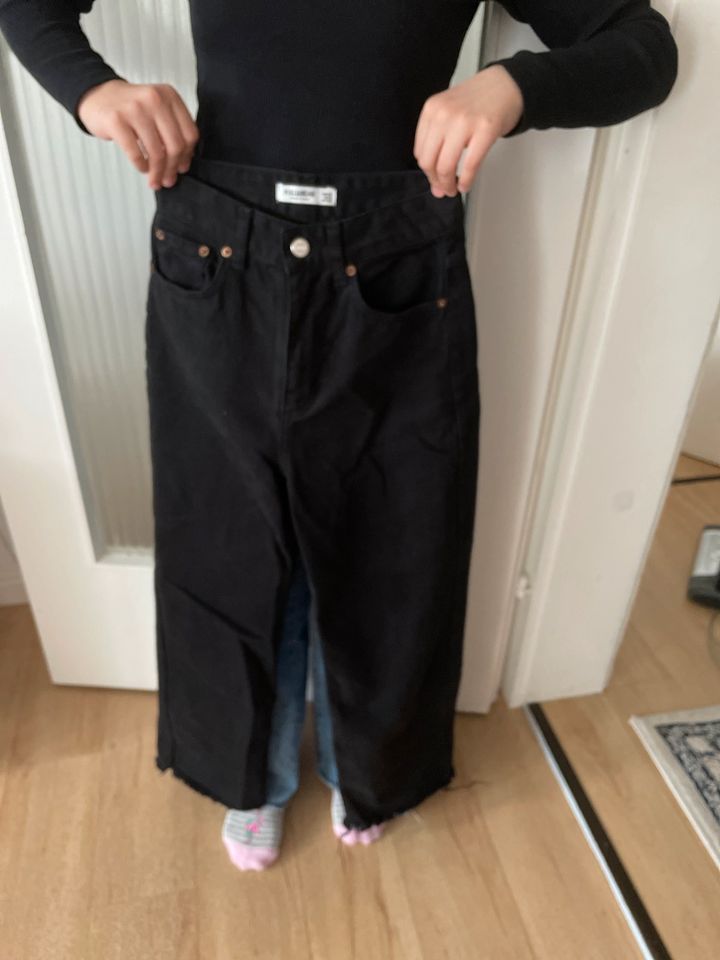 Zwei Mädchen Hosen Jeans in München
