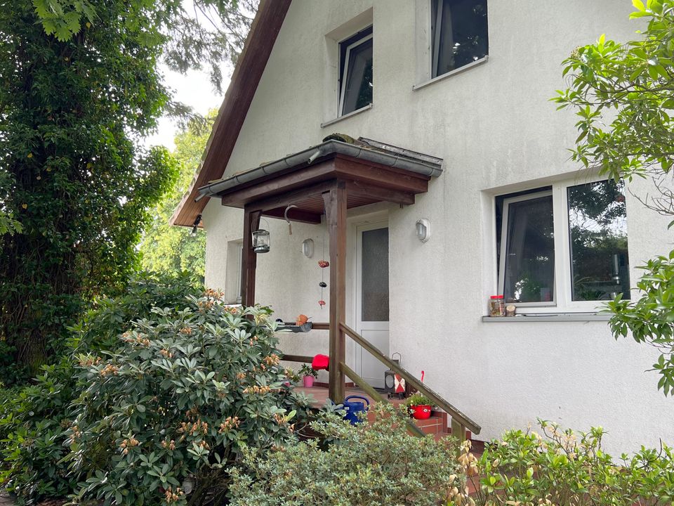 Suderburg-Räber...  Einfamilienhaus mit großem Grundstück in Ortsrandlage in Suderburg