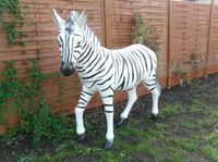 Dekofigur Zebra lebensgross Gartedeko Tierfigur Tierdeko Sachsen-Anhalt - Naumburg (Saale) Vorschau