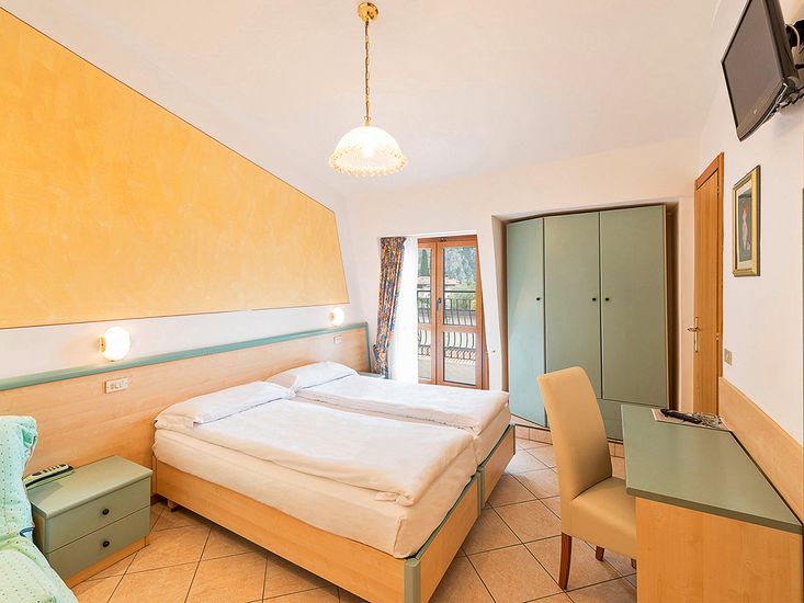 Gardasee Hotel Garda Bellevue Limone sul Garda 3 Nächte ab 215€ in Vaihingen an der Enz