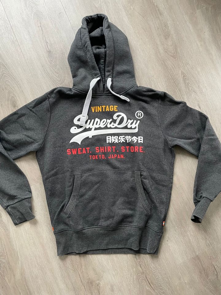 Superdry Männer Hoodie XL grau in Velbert