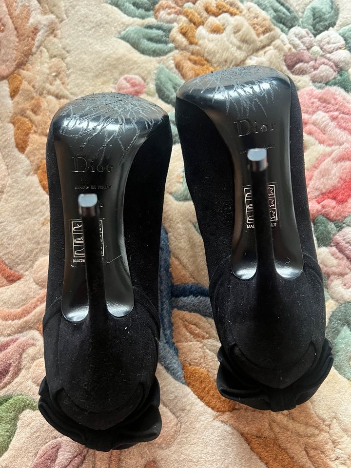 Pumps Christian Dior High Wildleder schwarz 38-38,5 in Düsseldorf