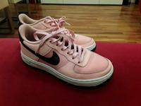 Nike Air Force Mädchenschuhe, Größe  36,5, guter Zustand Nordrhein-Westfalen - Vettweiß Vorschau