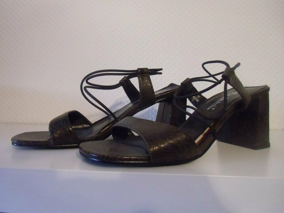 Damenschuh - Sommersandale - Sommerschuh - Größe 37 in Bremervörde