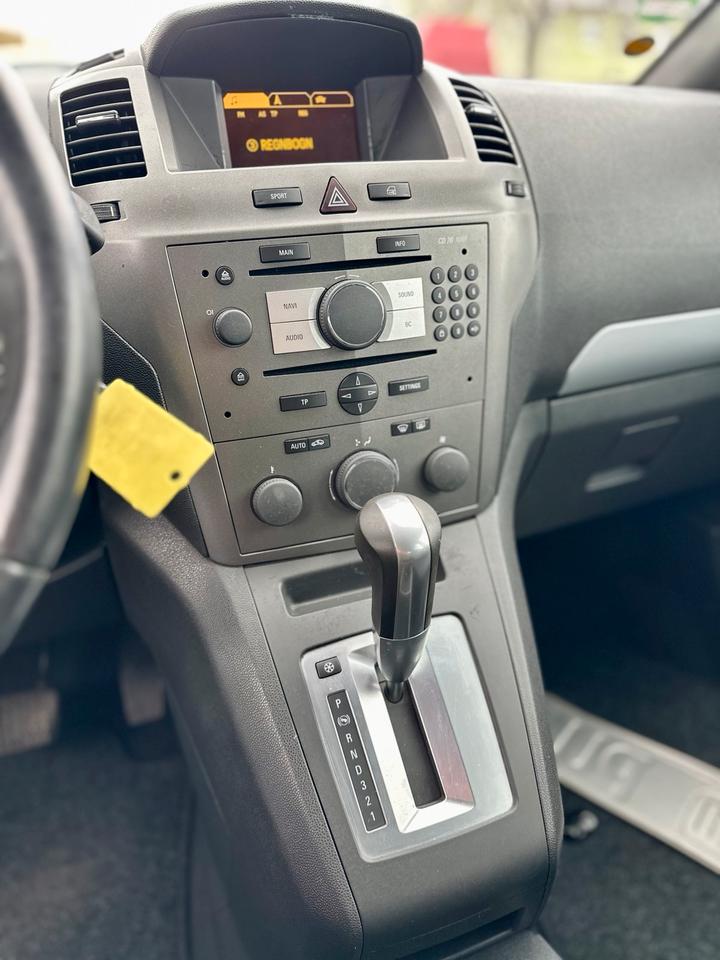 Opel Zafira 2,2 Automatik, Steuerkette NEU, 7 Sitzer, TÜV NEU in Heidelberg