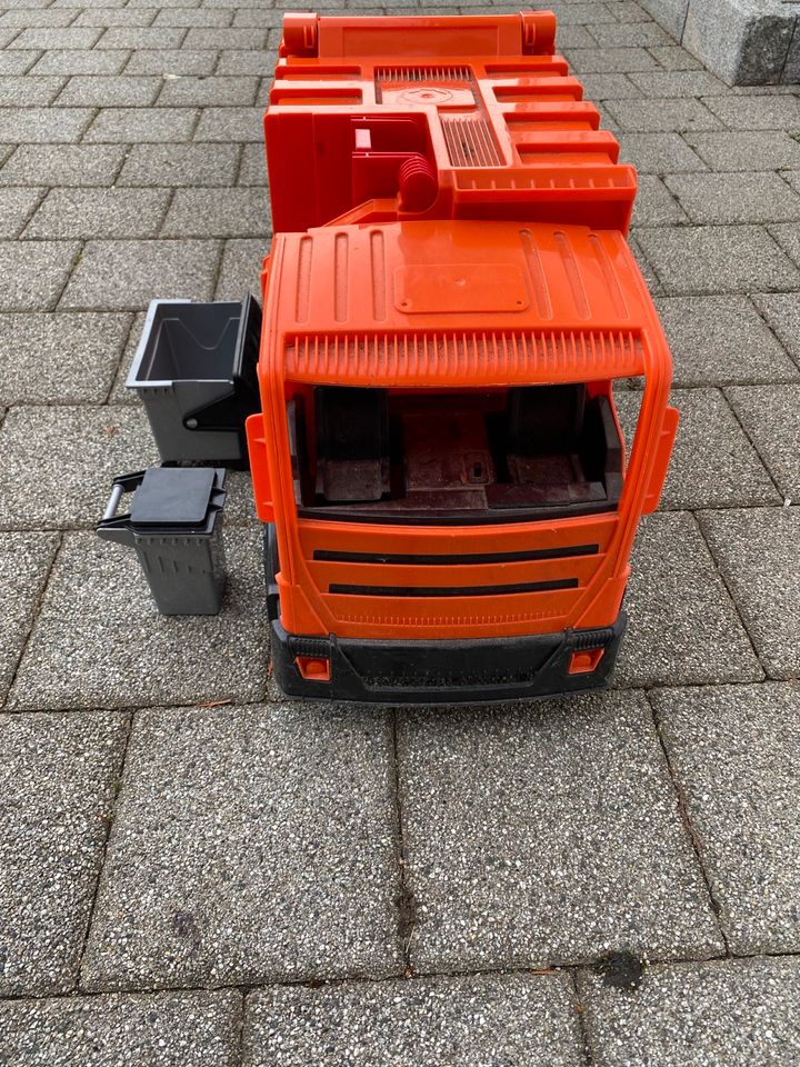 Spielzeug Müll-Lastwagen 3-teilig in Emmingen-Liptingen