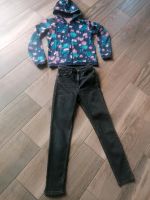 H&M Jeans skinny grau Strickjacke Set Gr. 134/140 Nordrhein-Westfalen - Kerpen Vorschau