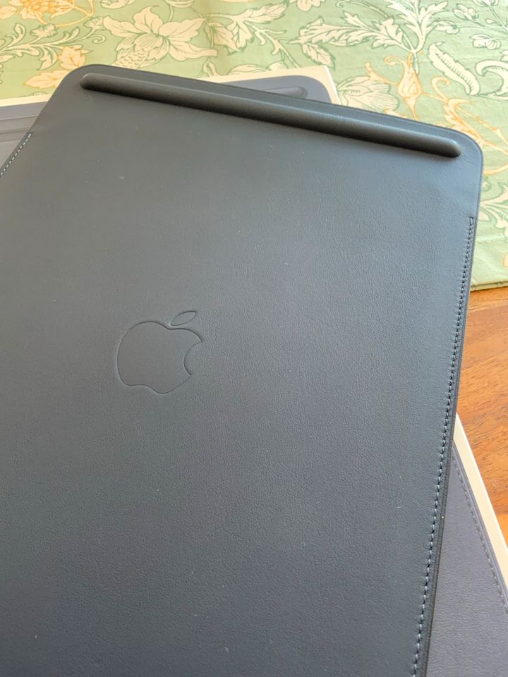 original Apple iPad Pro Leather Sleeve Leder Hülle in Stuttgart