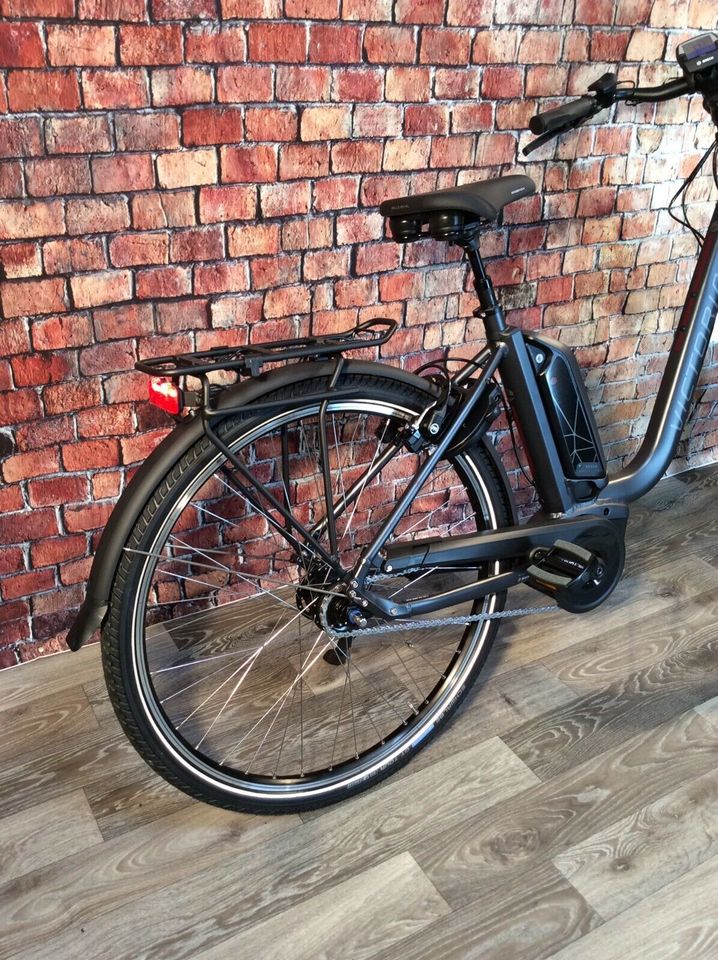 VICTORIA eTrekking 7.5 EBike Bosch Avtive 400Wh Akku 28" 51 cm in Munster